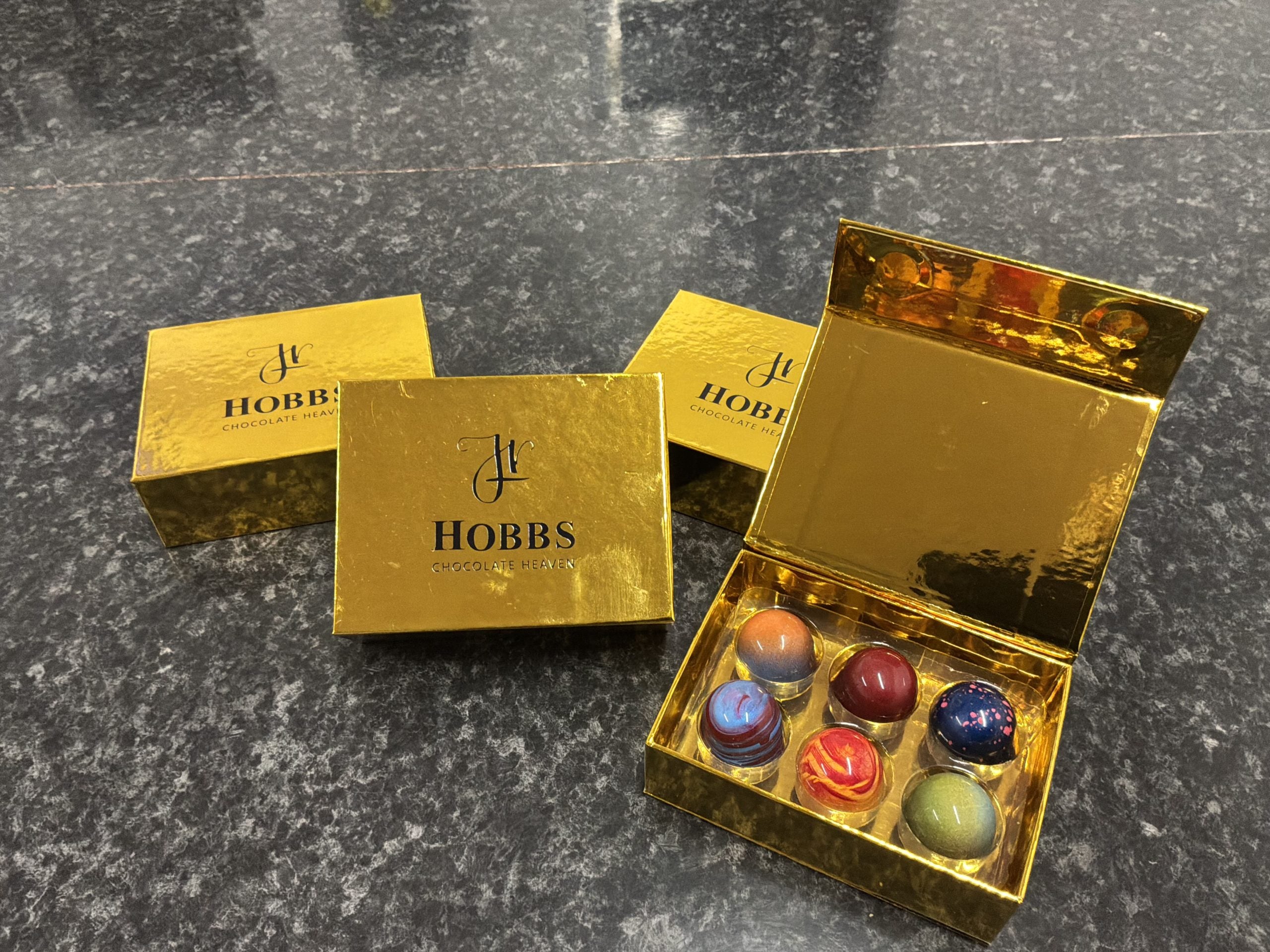Luxury box of 6 Assorted Mixed Chocolates – Luxury Chocolate Gift Box